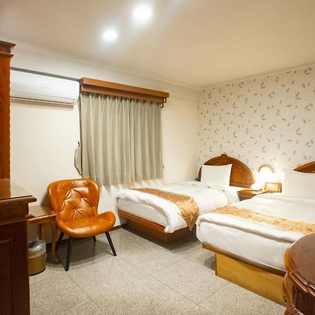 Mei Jia Mei Hotel Csiaohszi Kültér fotó